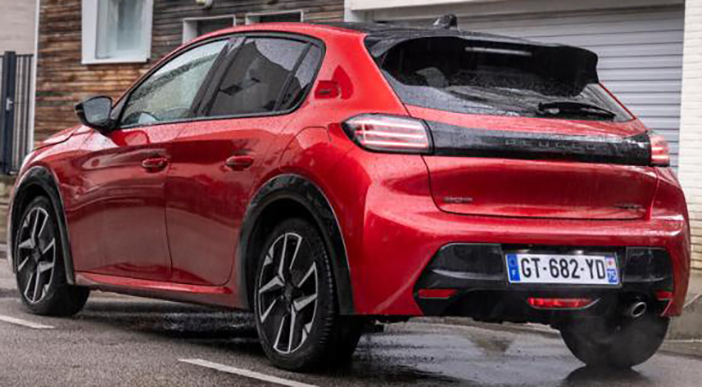 LanciaYpsilonPeugeot208dueltest20