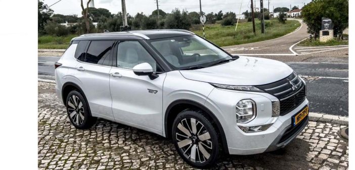 MitsubishiOutlanderPHEVtest