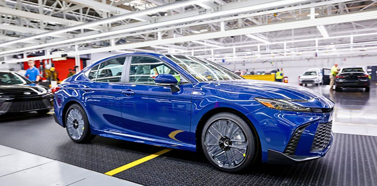 Handelsoorlog dwingt Japanse autofabrikanten tot forse productieverlagingen ToyotaCamryFabriek