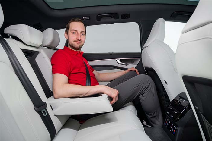 AudiA6Limousine4