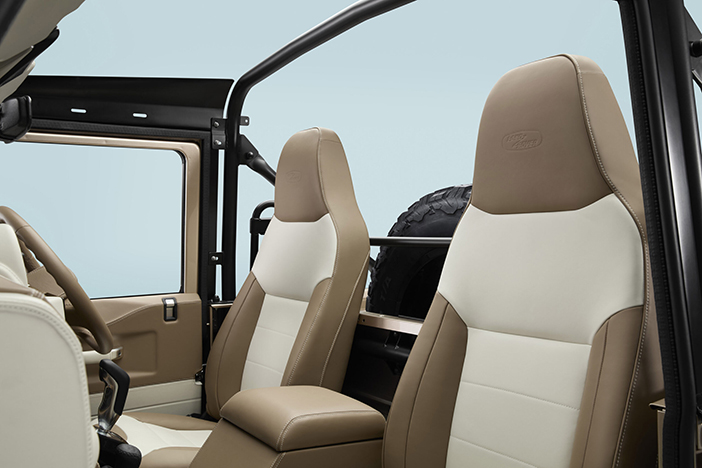 LandRoverDefenderV8softtop7