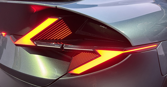 RenaultEmblèmeLive11