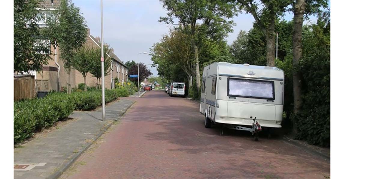 NederlandCaravanOpStraat