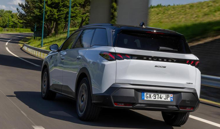 Peugeot5008EdualMotortest2
