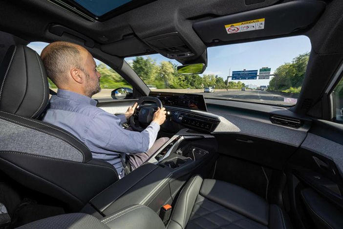 Peugeot5008EdualMotortest6