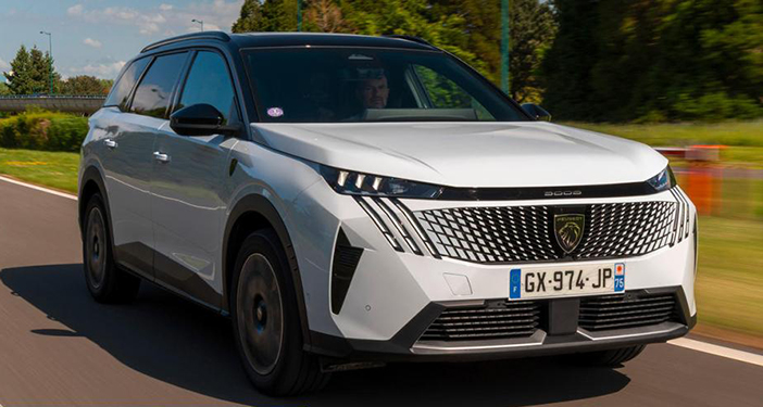 Peugeot5008EdualMotortest7