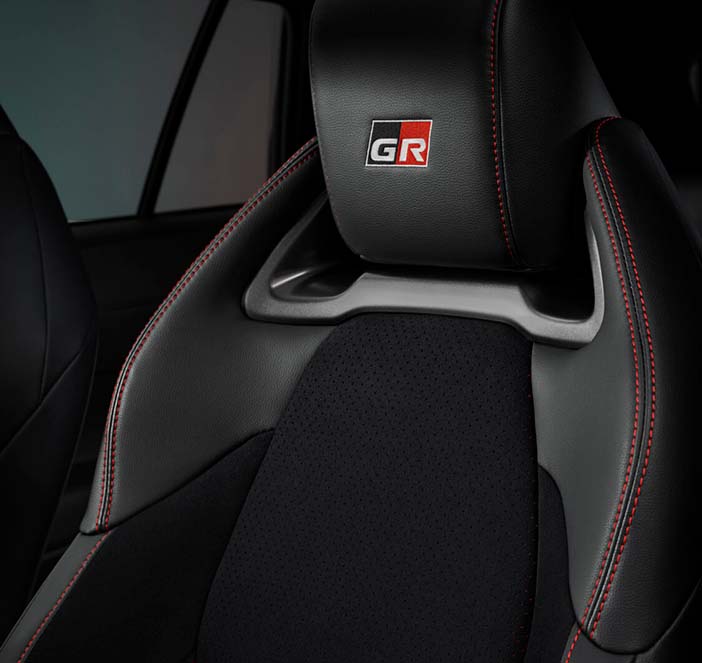 ToyotaCorollaCrossGRSport11