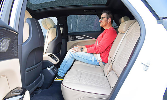 CadillacLyriqEuropa7