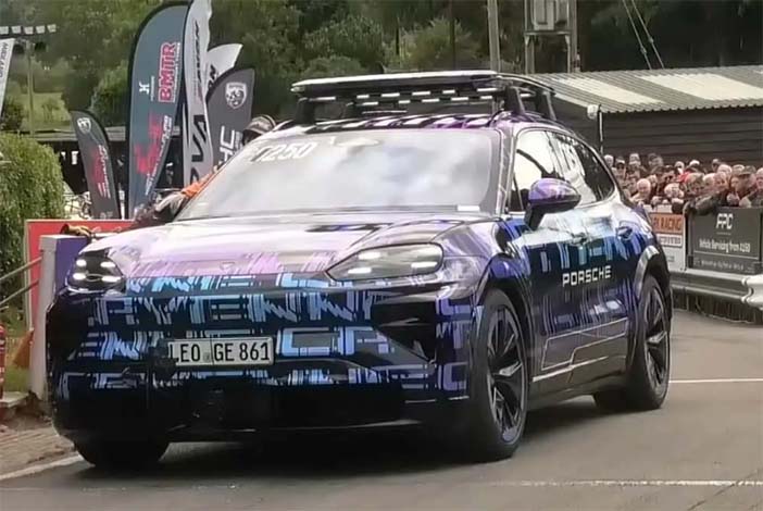 PorscheCayenneEprototype
