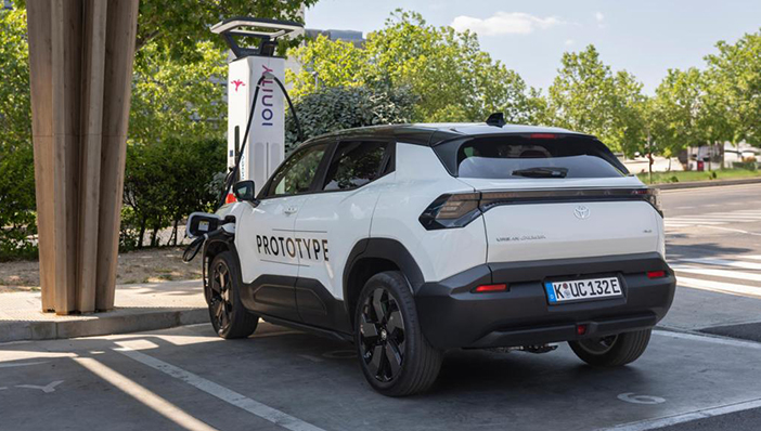 ToyotaUrbanCruiserTest4