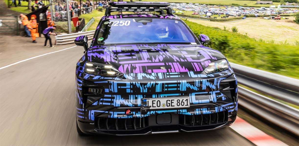 Porsche pronkt met gecamoufleerde nieuwe Cayenne PorscheCayennePrototype