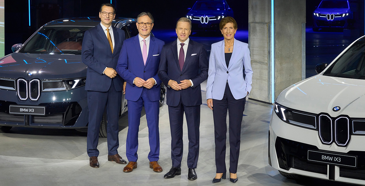 BMW opent haar nieuwste, meest innovatieve fabriek