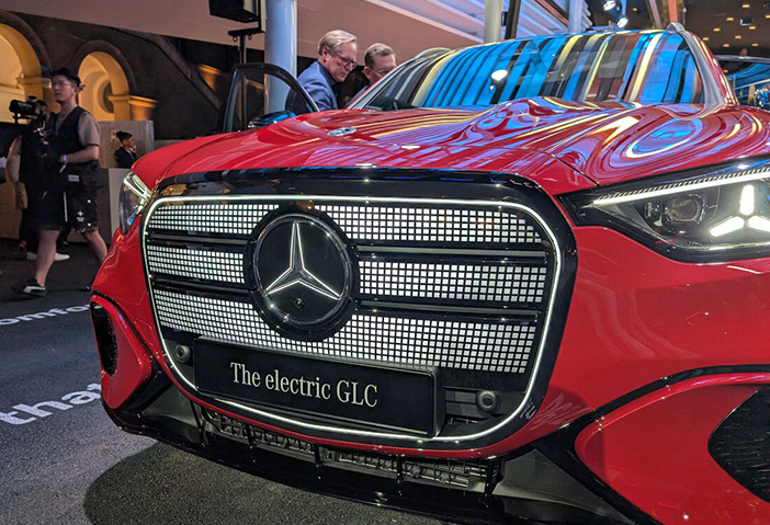 MercedesBenzGLCnieuw3
