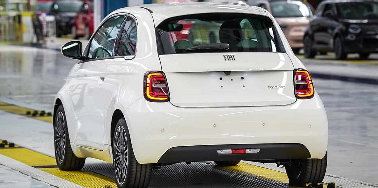 Waarom Stellantis er belang bij heeft om niet te veel exemplaren van de Fiat 500 Hybrid te verkopen