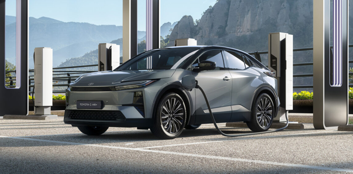 Prijs vergelijking Toyota C-HR+