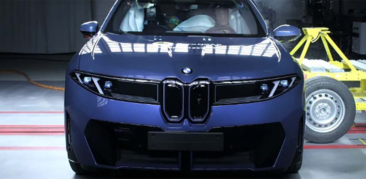 BMW iX3 scoort 5 sterren in nieuwe, strenge Euro NCAP test