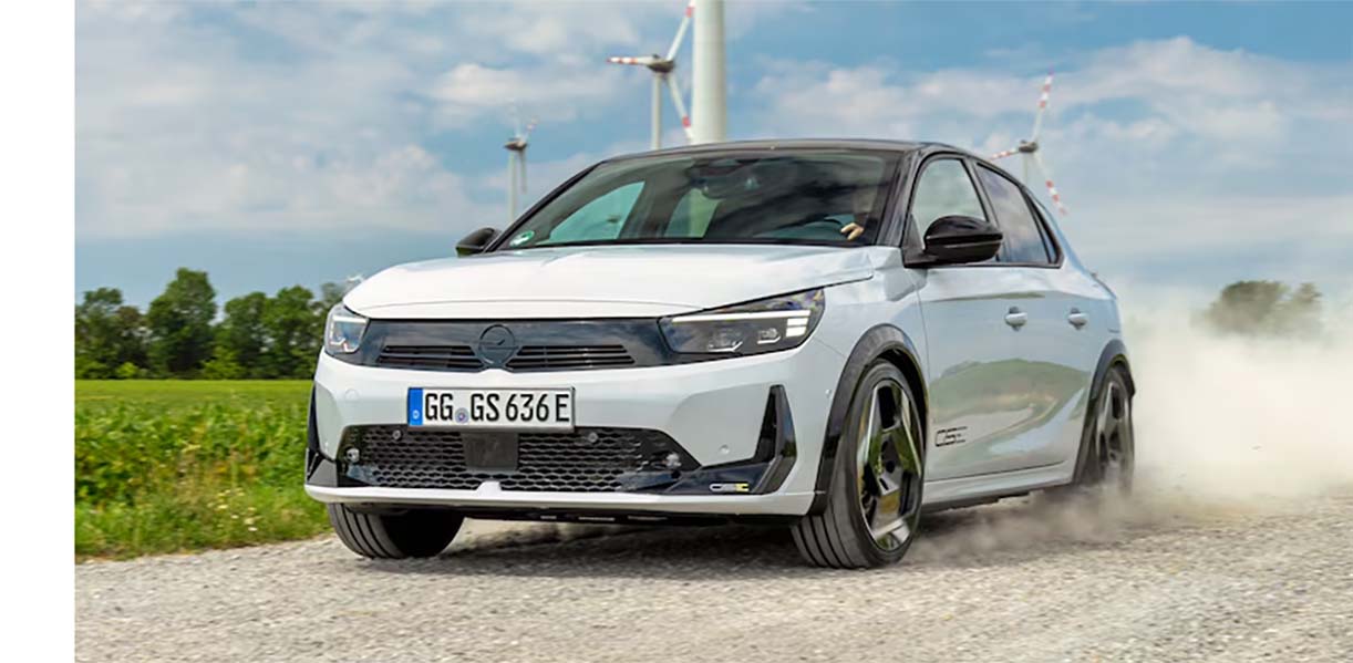 Gisteren GSi, vandaag GSE: eerste test van de elektrische Power-Corsa