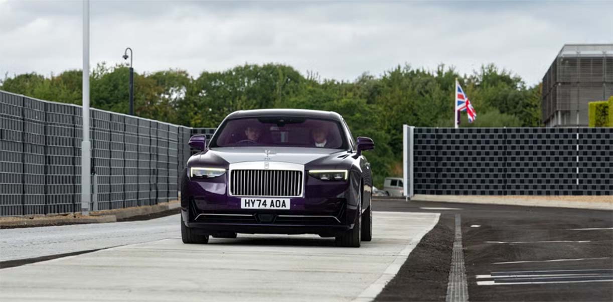 Rolls-Royce opent nieuwe testbaan in Goodwood