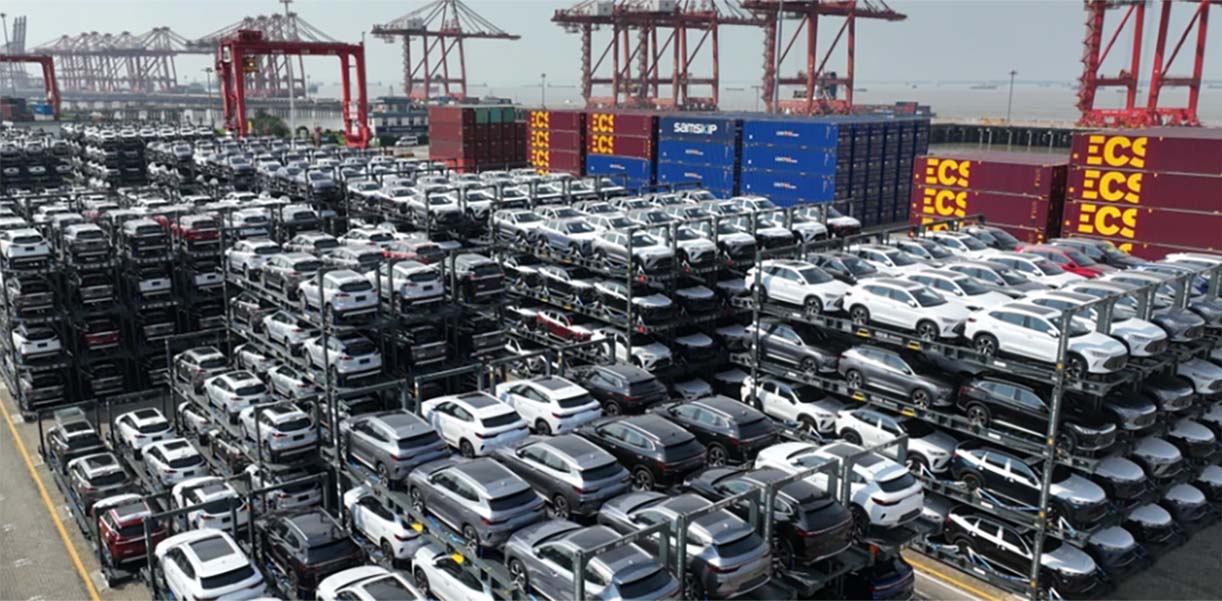 EU en Peking komen overeen de export van hybride auto’s uit China te halveren